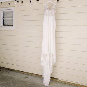 Classy Wedding Dress, Size 4-6